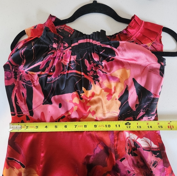 Tahari Pink Red Sleeveless Pleated Sheath Floral Dress Zip Stretch Womens Size 8 - Picture 9 of 12